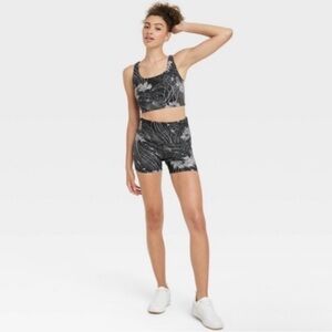 JoyLab Black Floral Print Two-Way
Sports Bra/ Top Size Large NWT